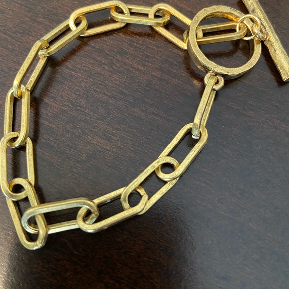 Antique Gold paperclip bracelet w/hammered pewter toggle clasp 8” - Picture 3 of 3